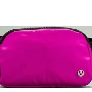 NWT LuLu Lemon everywhere belt bag